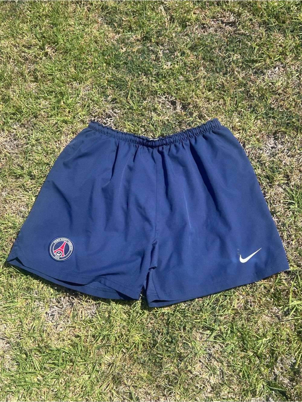 04/05 Paris Saint-Germain Home Shorts (Large)